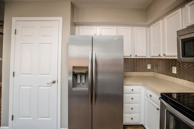 1181 Oatlands Park, Lexington, KY 40509