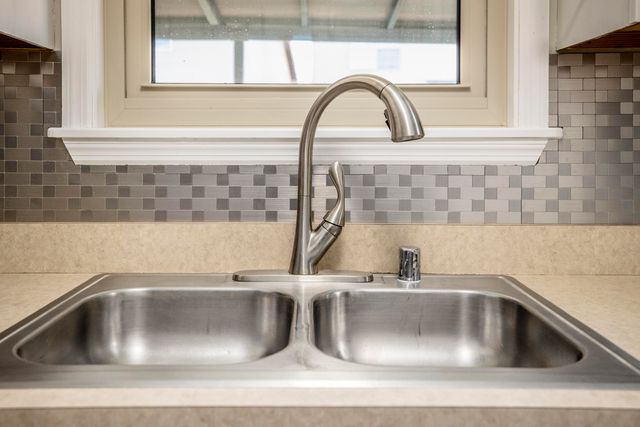 1181 Oatlands Park, Lexington, KY 40509