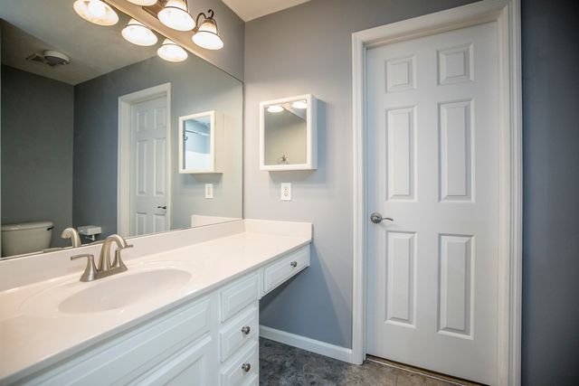 1181 Oatlands Park, Lexington, KY 40509