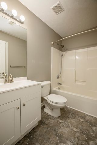 1181 Oatlands Park, Lexington, KY 40509