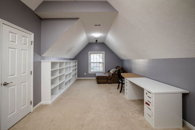 1181 Oatlands Park, Lexington, KY 40509