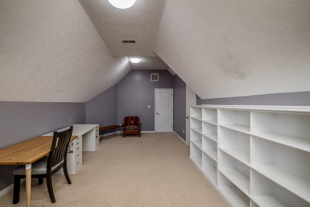 1181 Oatlands Park, Lexington, KY 40509