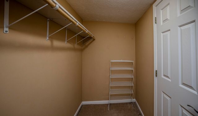 1181 Oatlands Park, Lexington, KY 40509