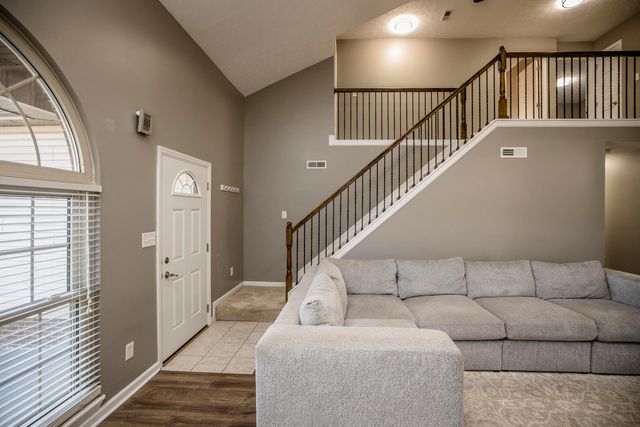 1181 Oatlands Park, Lexington, KY 40509