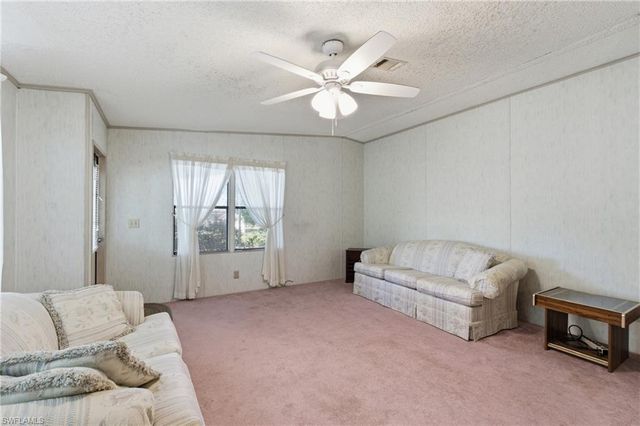 11250 Stringfellow RD, Bokeelia, FL 33922