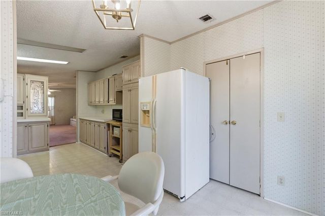 11250 Stringfellow RD, Bokeelia, FL 33922