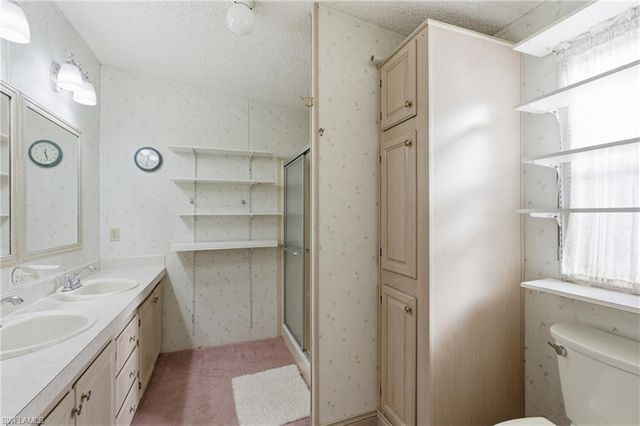 11250 Stringfellow RD, Bokeelia, FL 33922