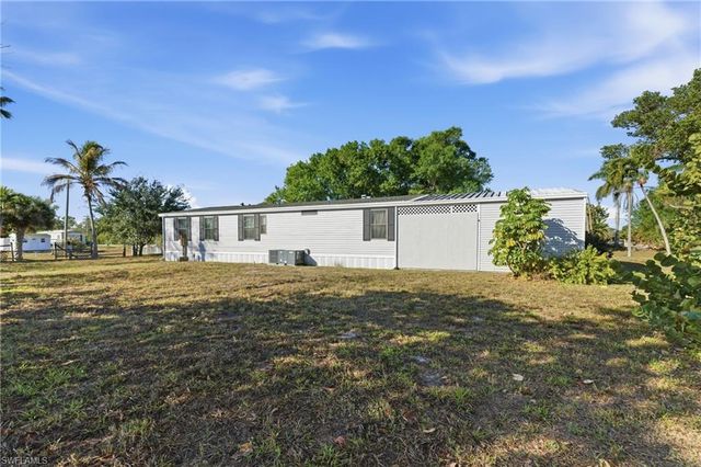 11250 Stringfellow RD, Bokeelia, FL 33922
