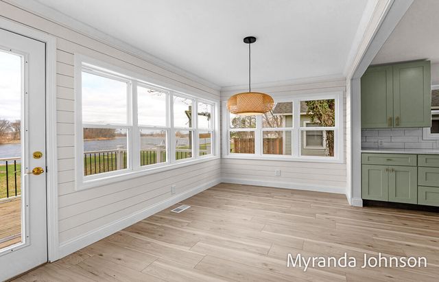 14661 Mercury Drive, Grand Haven, MI 49417