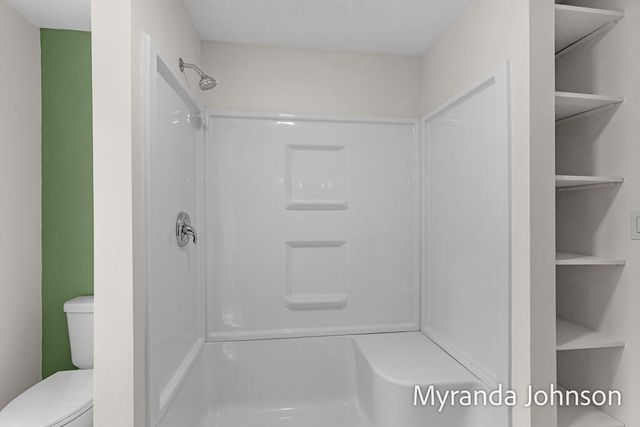 14661 Mercury Drive, Grand Haven, MI 49417