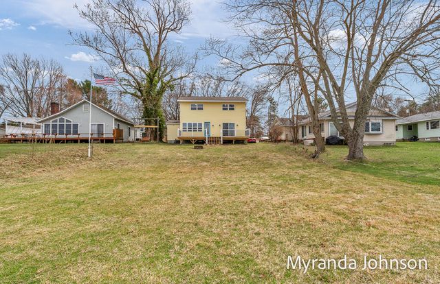 14661 Mercury Drive, Grand Haven, MI 49417