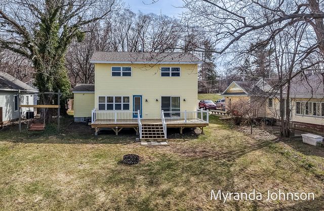 14661 Mercury Drive, Grand Haven, MI 49417