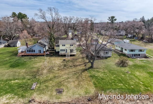 14661 Mercury Drive, Grand Haven, MI 49417