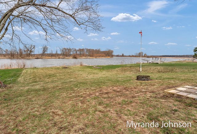 14661 Mercury Drive, Grand Haven, MI 49417