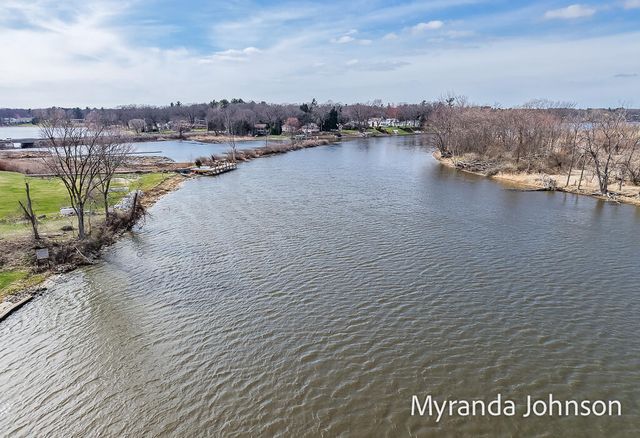 14661 Mercury Drive, Grand Haven, MI 49417