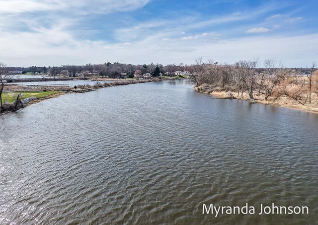 14661 Mercury Drive, Grand Haven, MI 49417