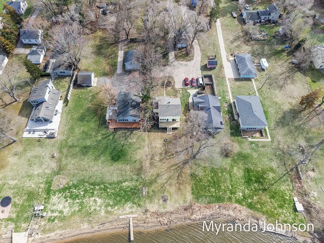 14661 Mercury Drive, Grand Haven, MI 49417