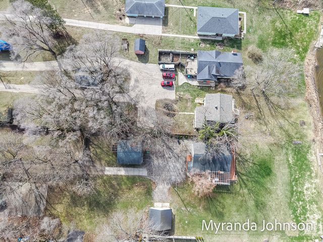 14661 Mercury Drive, Grand Haven, MI 49417