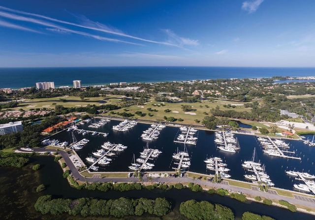 2600 HARBOURSIDE DRIVE B-13, Longboat Key, FL 34228