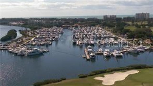 2600 HARBOURSIDE DRIVE B-13, Longboat Key, FL 34228