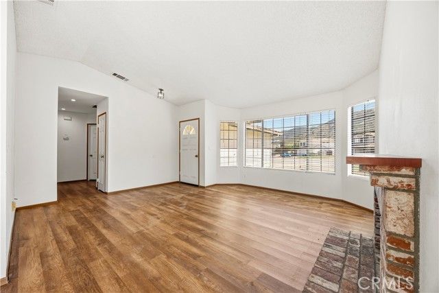 15110 Wavecrest Drive, Lake Elsinore, CA 92530