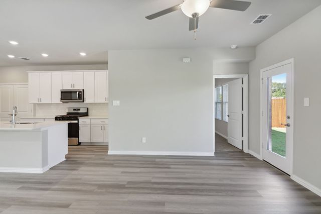 951 Dayflower Court, Lavon, TX 75166