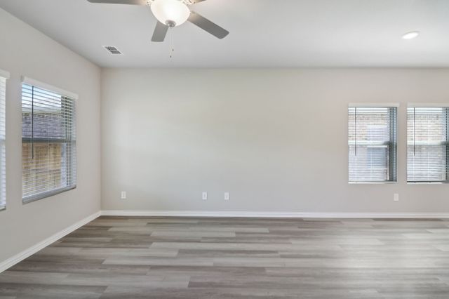 951 Dayflower Court, Lavon, TX 75166