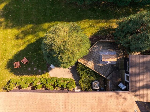 1940 Hunter Lane, Mendota Heights, MN 55118