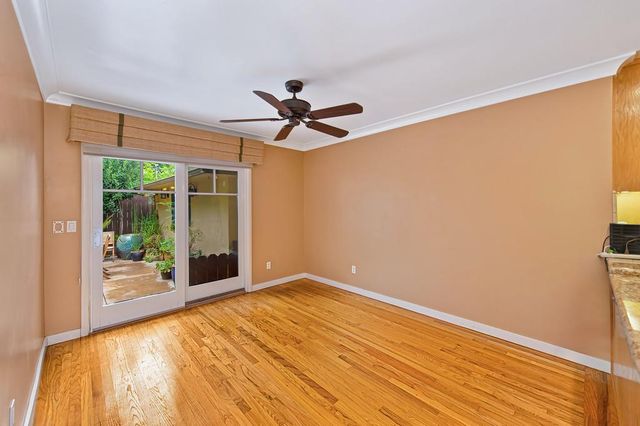 1031 9th Ave, Sacramento, CA 95818