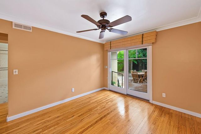 1031 9th Ave, Sacramento, CA 95818