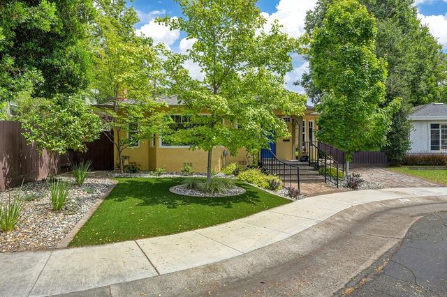 1031 9th Ave, Sacramento, CA 95818