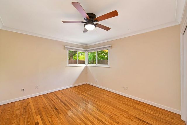 1031 9th Ave, Sacramento, CA 95818