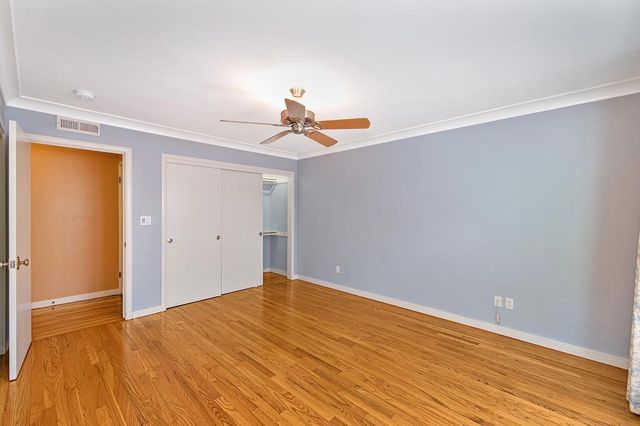 1031 9th Ave, Sacramento, CA 95818