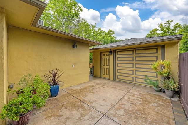 1031 9th Ave, Sacramento, CA 95818