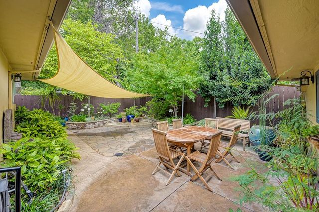 1031 9th Ave, Sacramento, CA 95818