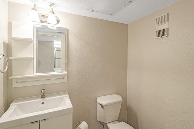 1500 Sandy Springs Unit 35 Road 35, Houston, TX 77042
