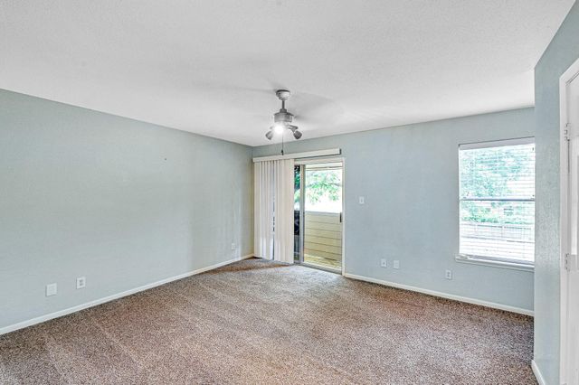 1500 Sandy Springs Unit 35 Road 35, Houston, TX 77042