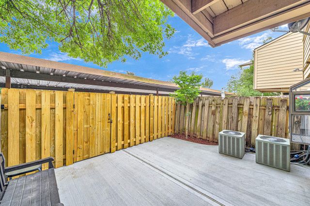 1500 Sandy Springs Unit 35 Road 35, Houston, TX 77042