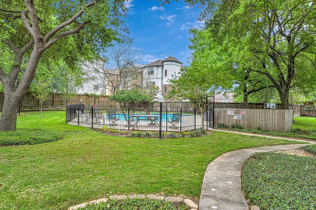 1500 Sandy Springs Unit 35 Road 35, Houston, TX 77042