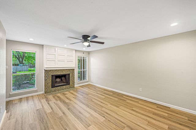 1500 Sandy Springs Unit 35 Road 35, Houston, TX 77042