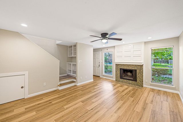 1500 Sandy Springs Unit 35 Road 35, Houston, TX 77042