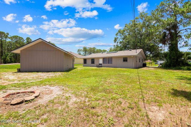 1421 Degroodt Road SW, Palm Bay, FL 32908