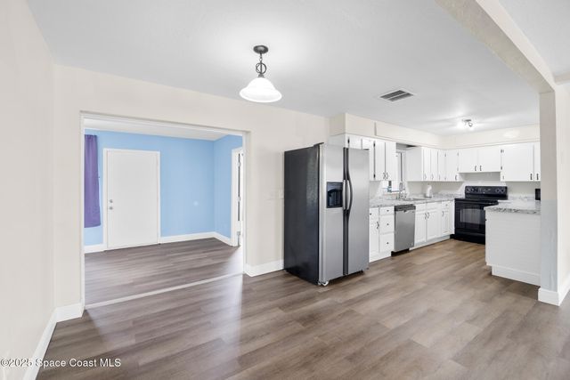 1421 Degroodt Road SW, Palm Bay, FL 32908