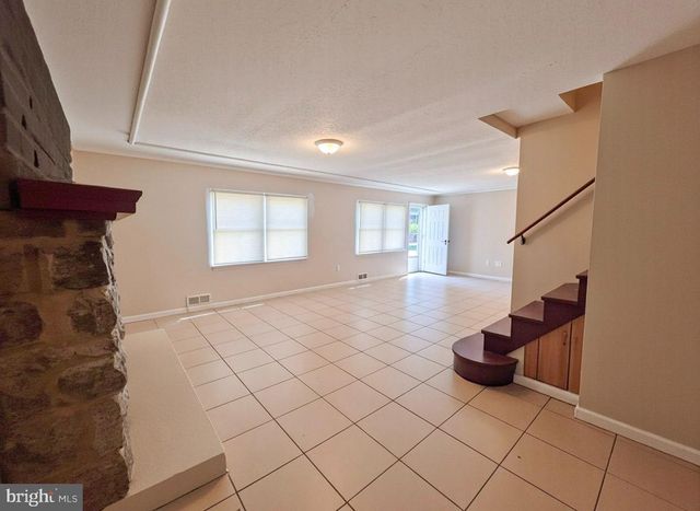 1211 NOVA AVE, Capitol Heights, MD 20743