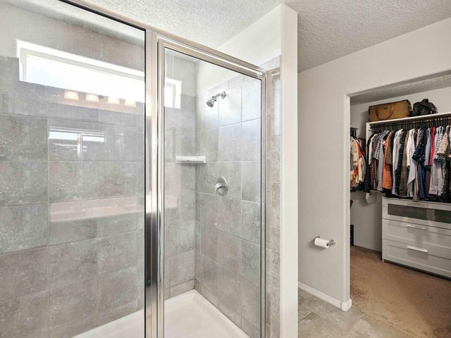 5925 Sandoval Drive NE, Rio Rancho, NM 87144