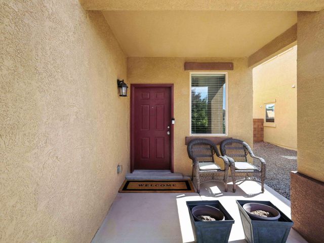 5925 Sandoval Drive NE, Rio Rancho, NM 87144