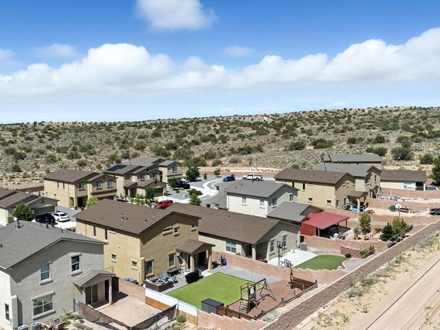 5925 Sandoval Drive NE, Rio Rancho, NM 87144