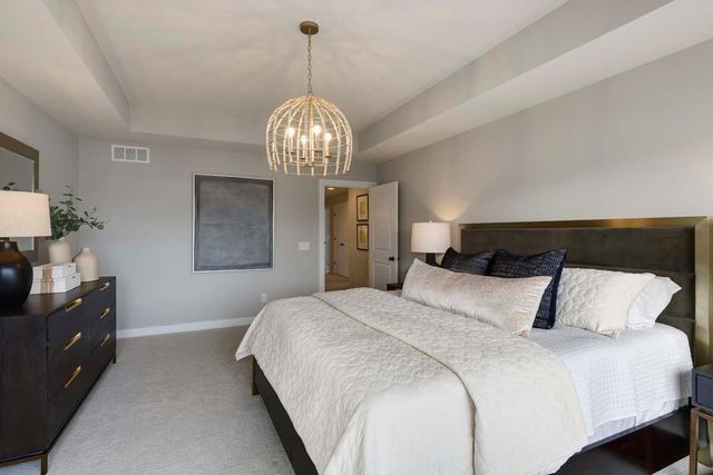 6513 Timber Arch Drive, Chaska, MN 55318