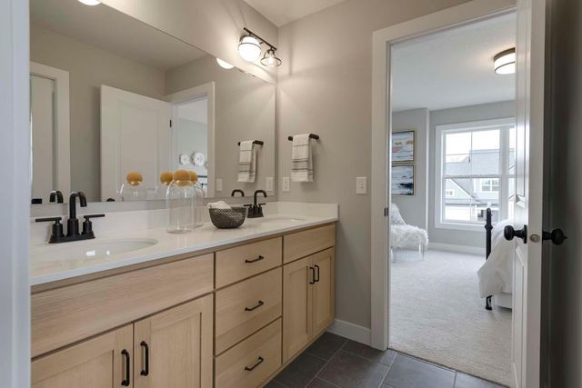 6513 Timber Arch Drive, Chaska, MN 55318