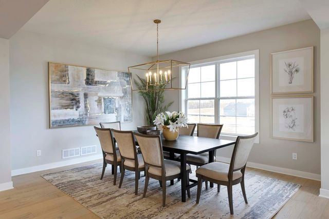 6513 Timber Arch Drive, Chaska, MN 55318